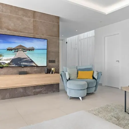 Villa Sea + Golf View With Heated Pool Rdr378 Estepona