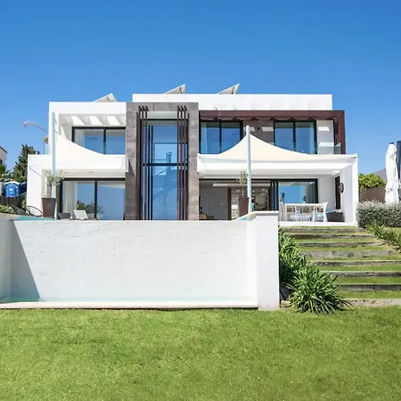 Villa Sea + Golf View With Heated Pool Rdr378